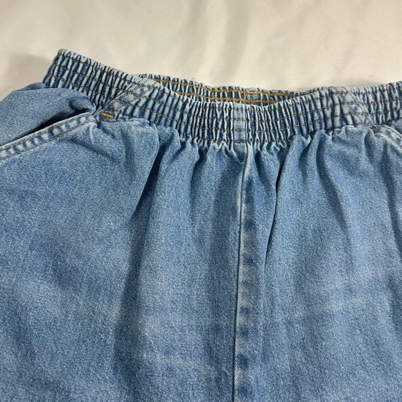 Vintage Chic woman’s Blue Jeans - Picture 5 of 8